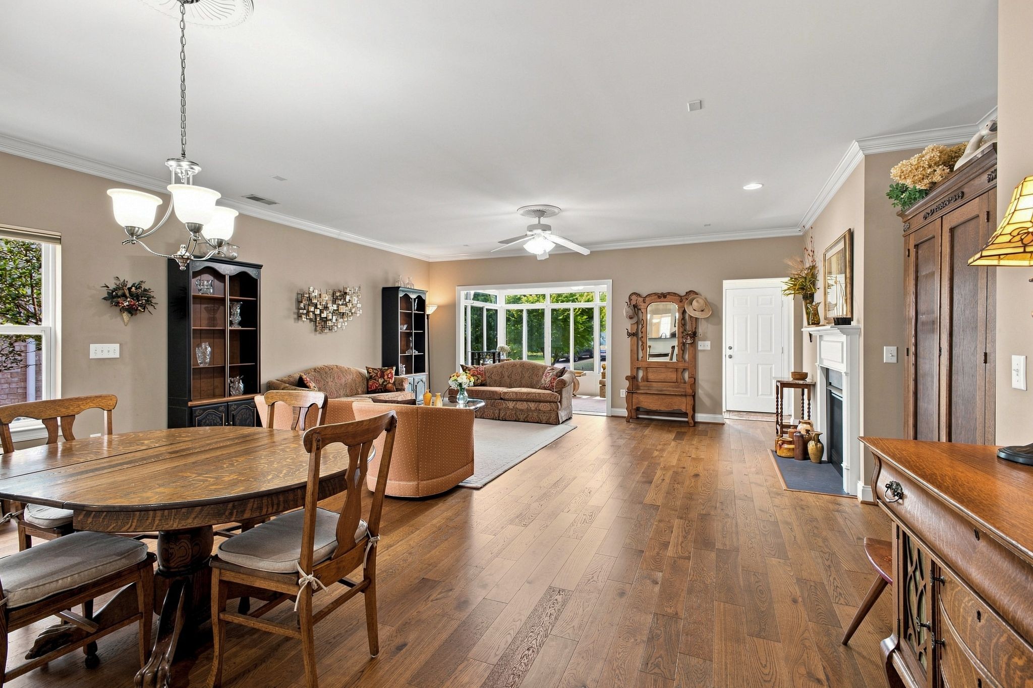 411 Wandering Trl Property Photo 12