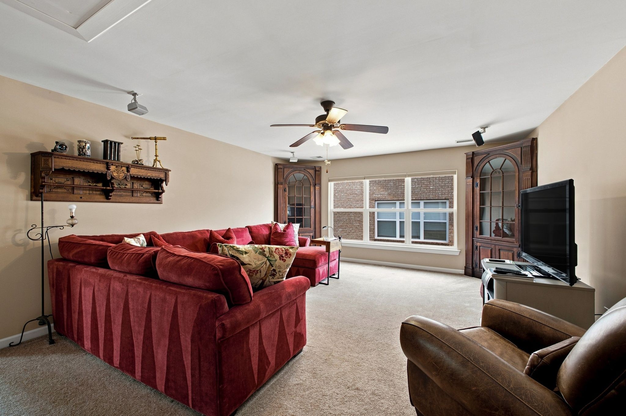411 Wandering Trl Property Photo 29