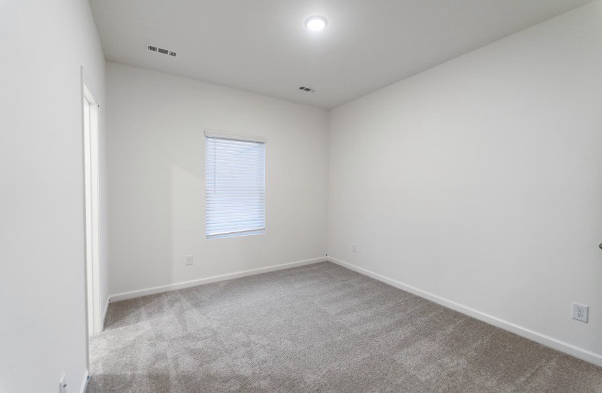 199 Stonehenge Circle Property Photo 6