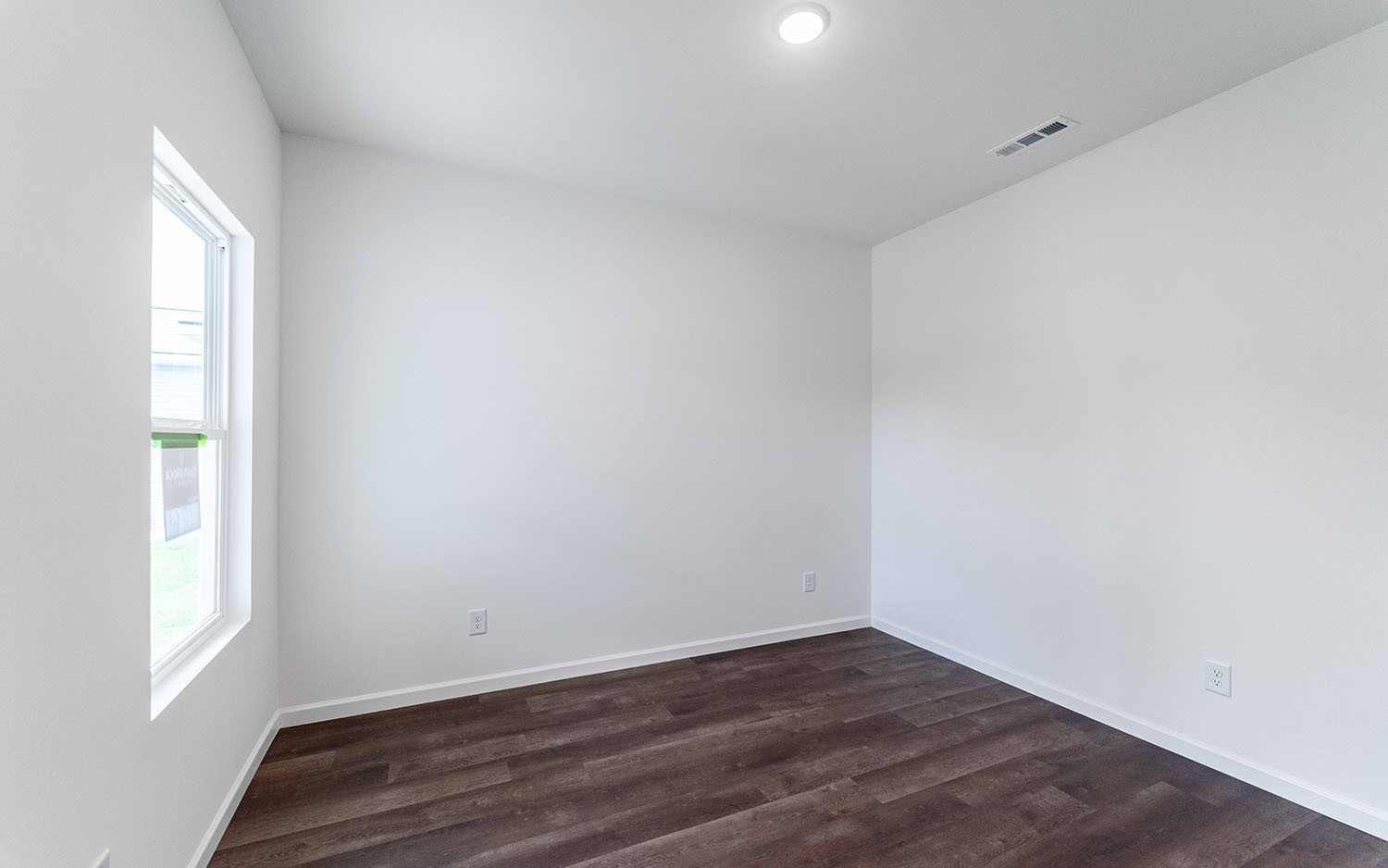 207 Stonehenge Circle Property Photo 3
