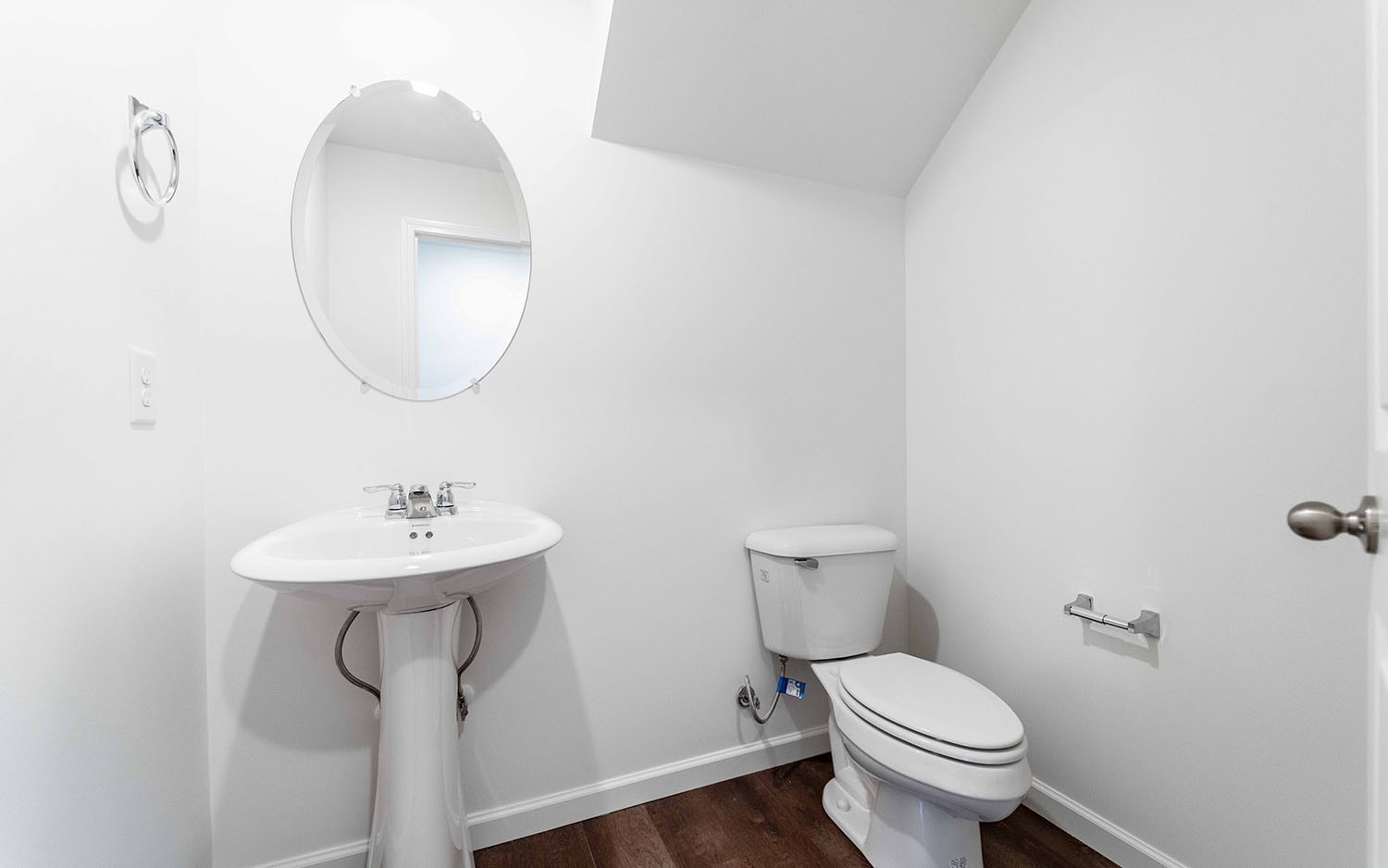 207 Stonehenge Circle Property Photo 4