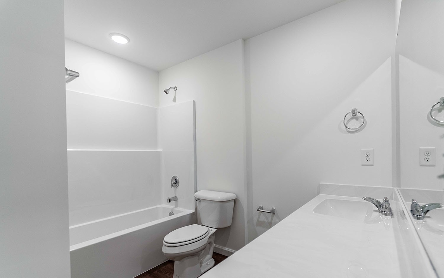 207 Stonehenge Circle Property Photo 8