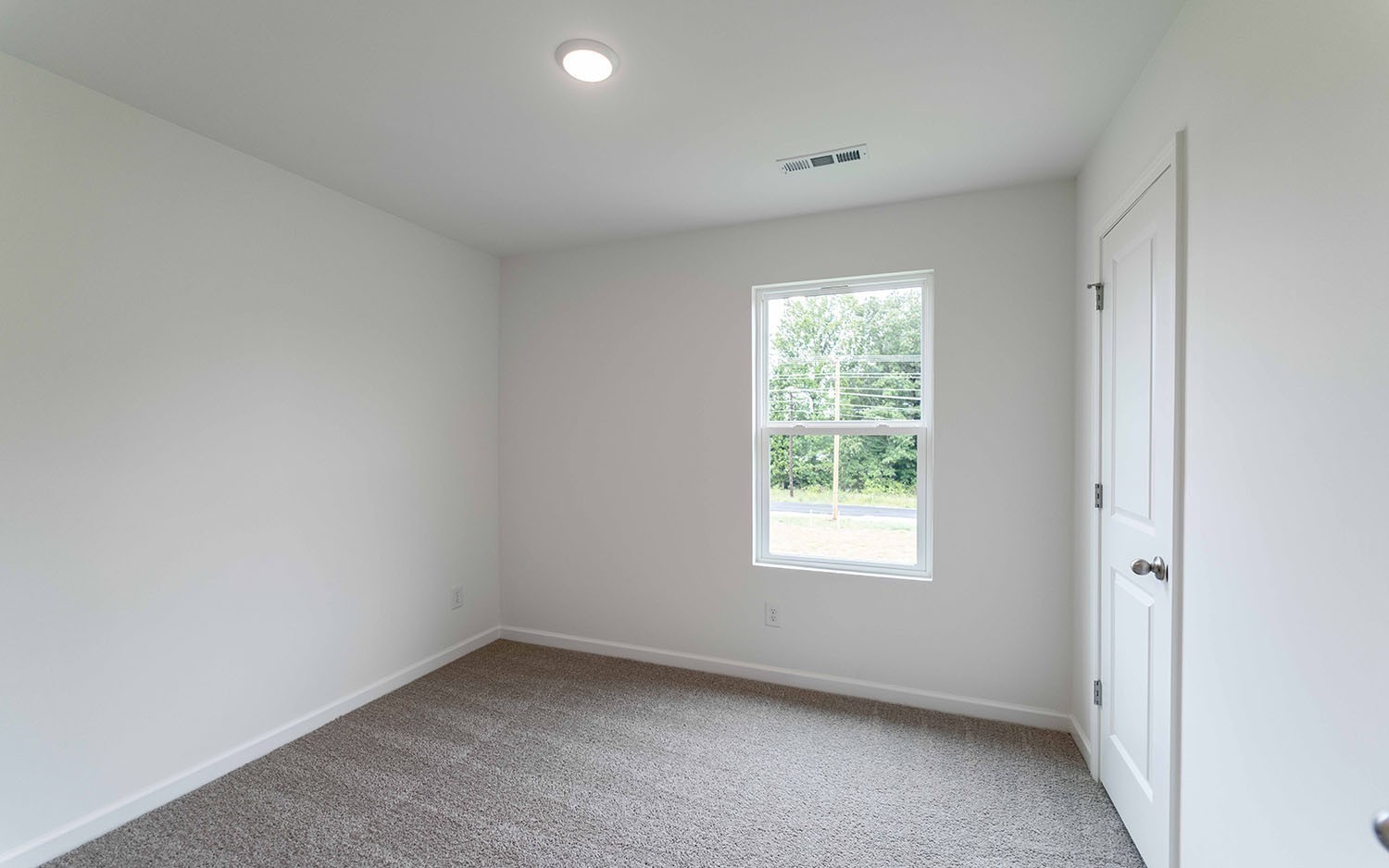 207 Stonehenge Circle Property Photo 12
