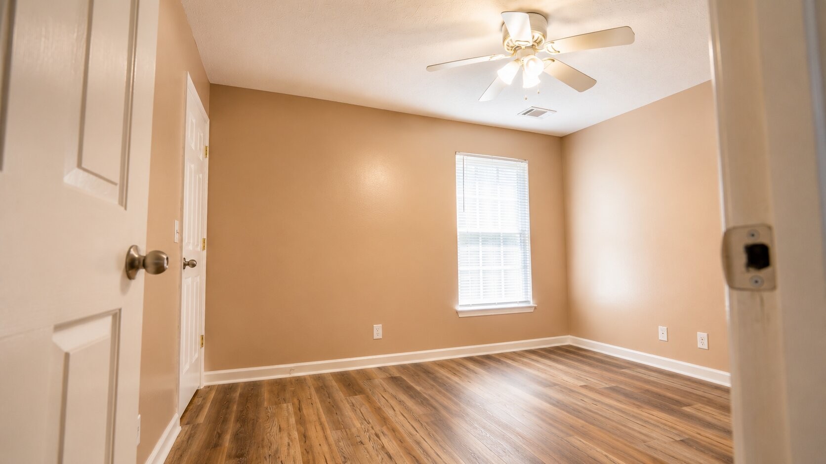2547 Sonar St Property Photo 15