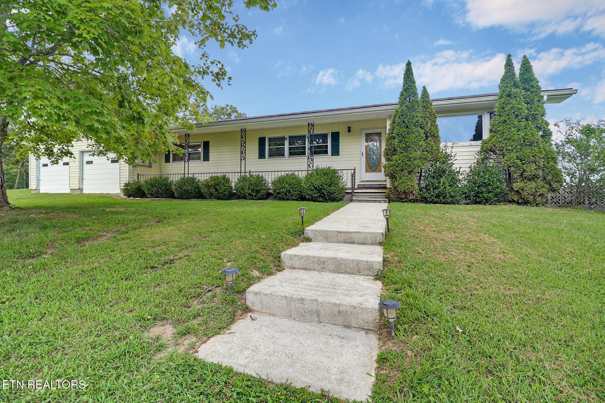4357 Round Mountain Rd Property Photo 5