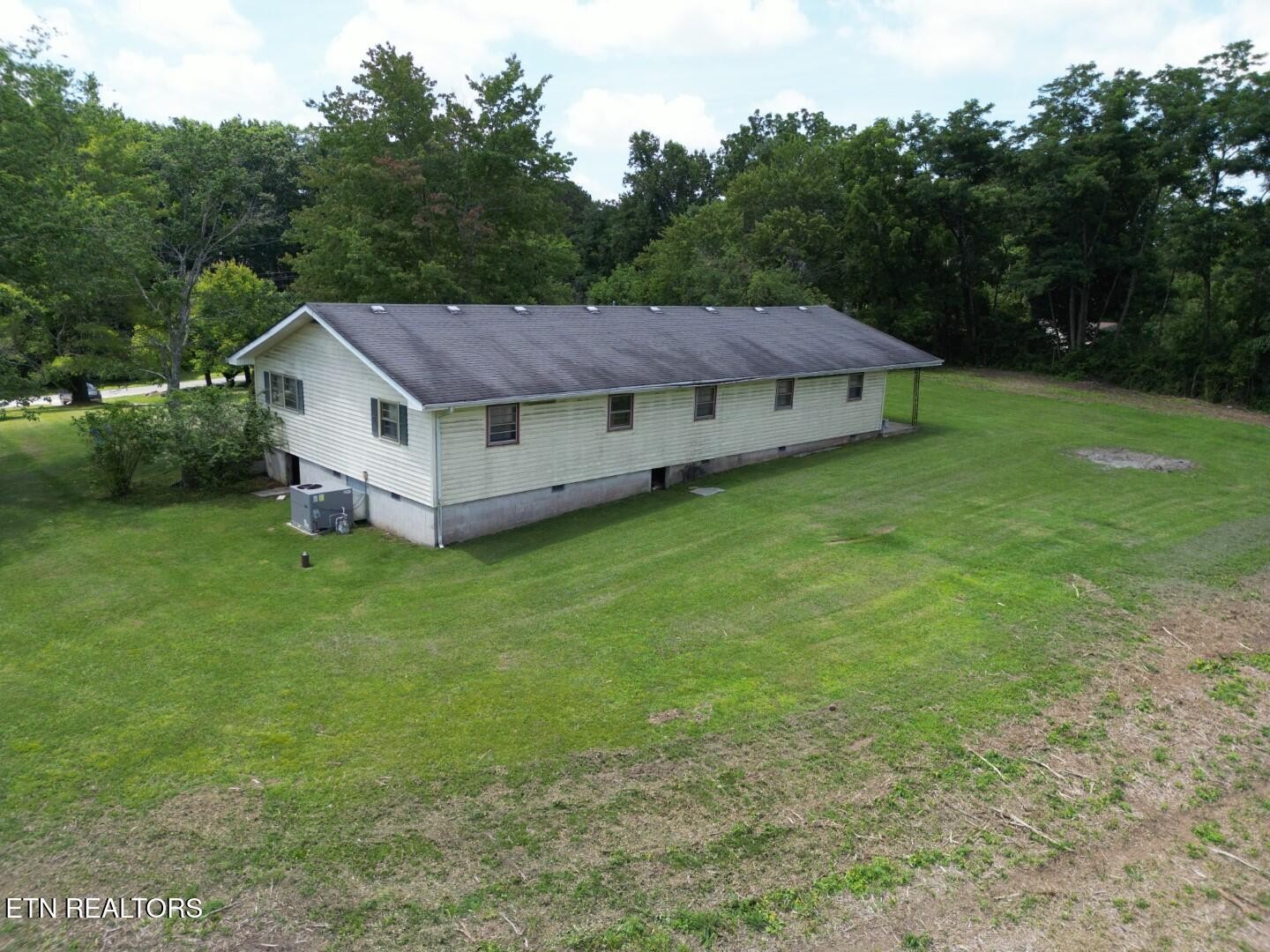 4357 Round Mountain Rd Property Photo 6