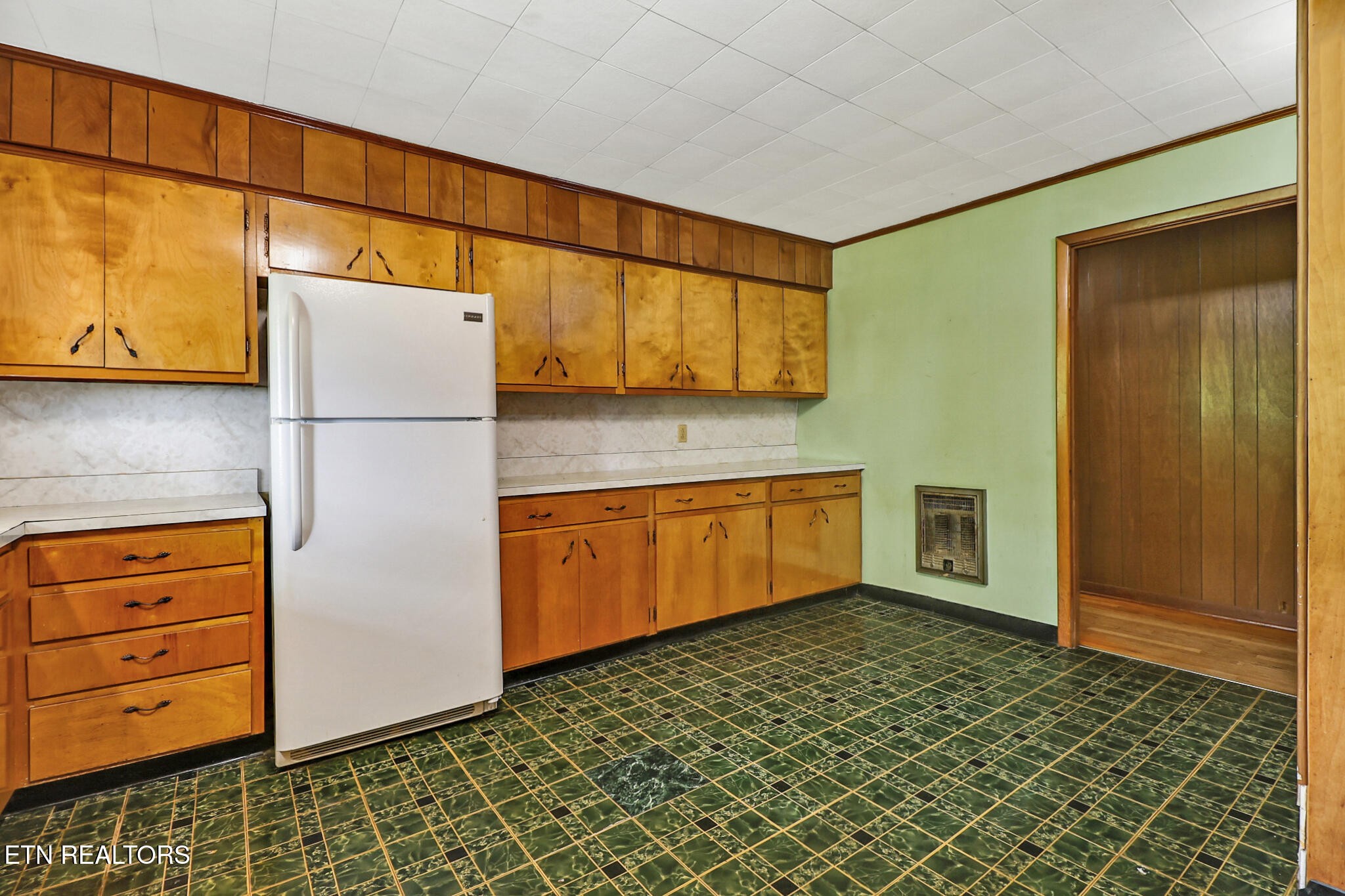 4357 Round Mountain Rd Property Photo 18