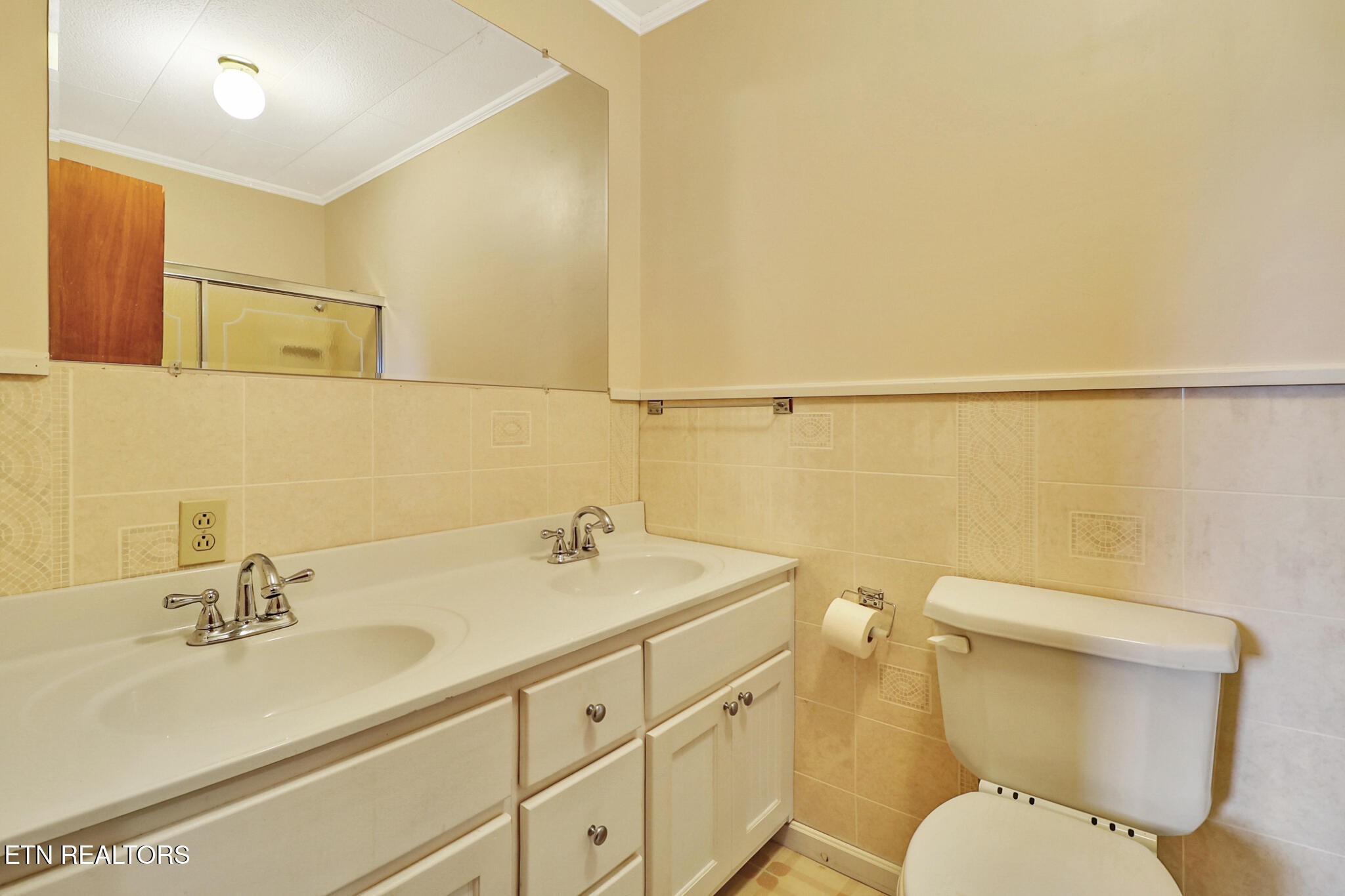 4357 Round Mountain Rd Property Photo 24