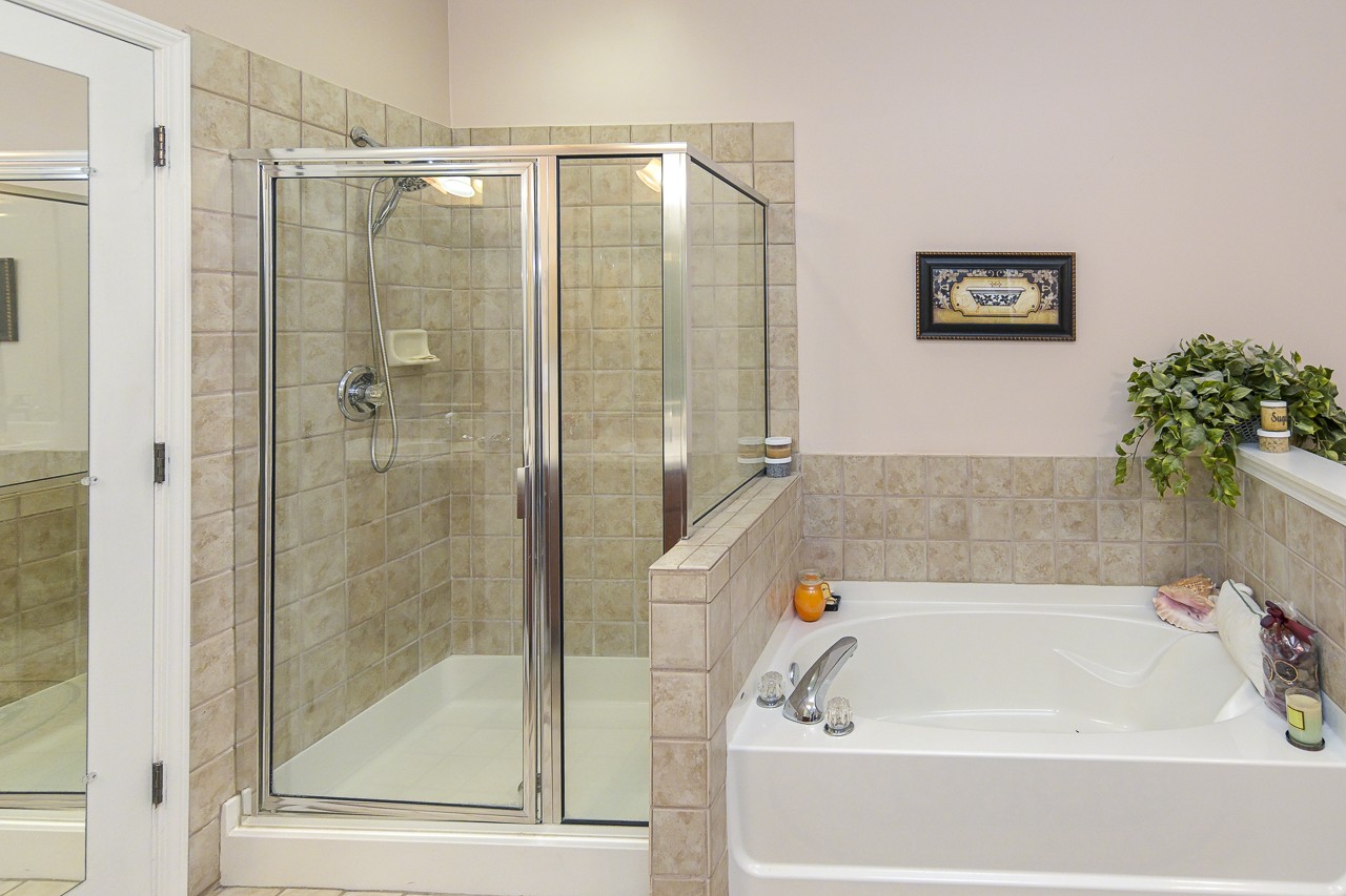 102 Horseshoe Ct Property Photo 27