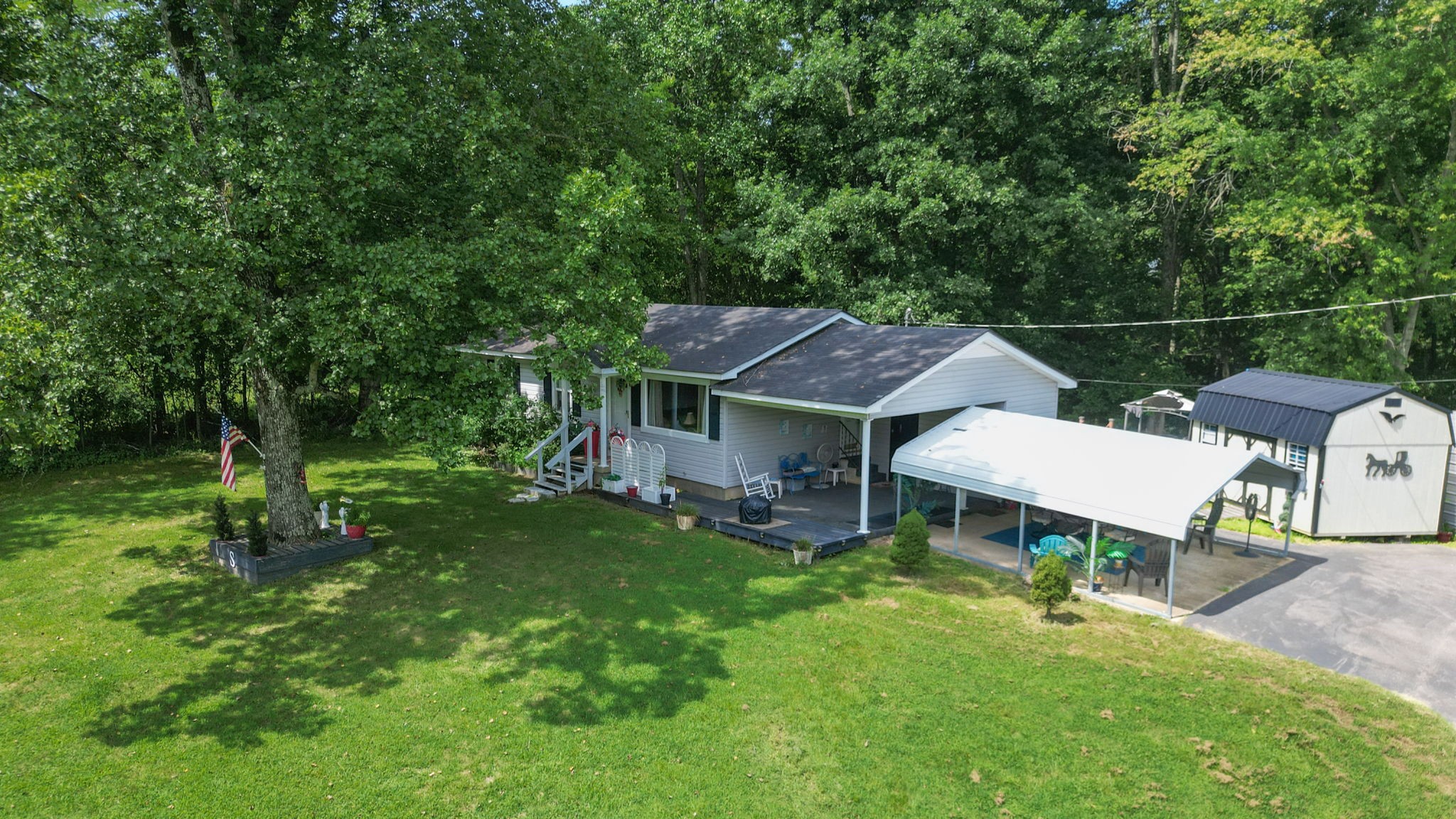2405 Old Paris Murray Rd Property Photo 1