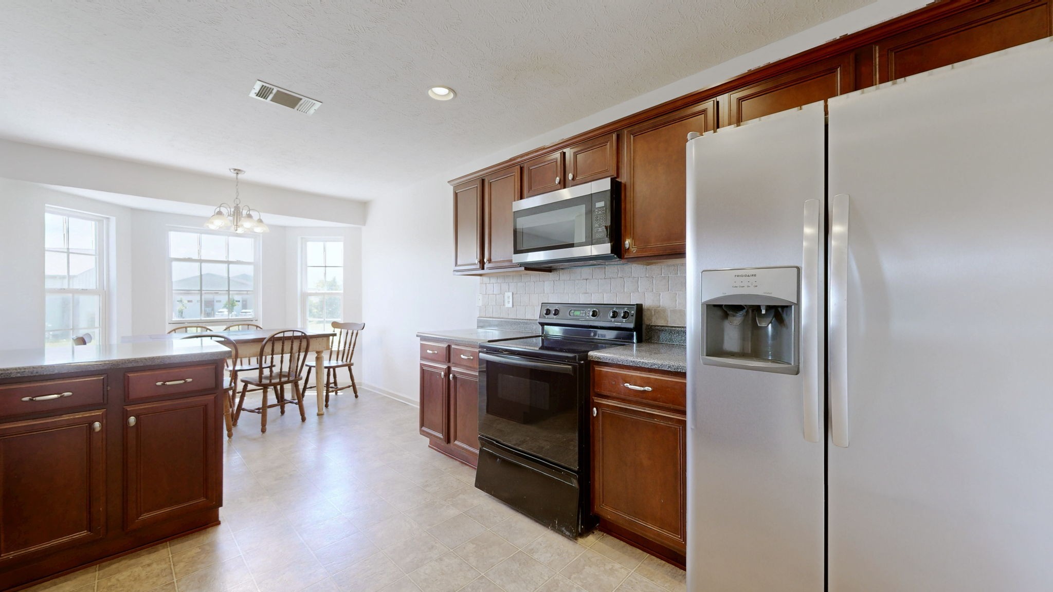 3006 Ping Ct Property Photo 6