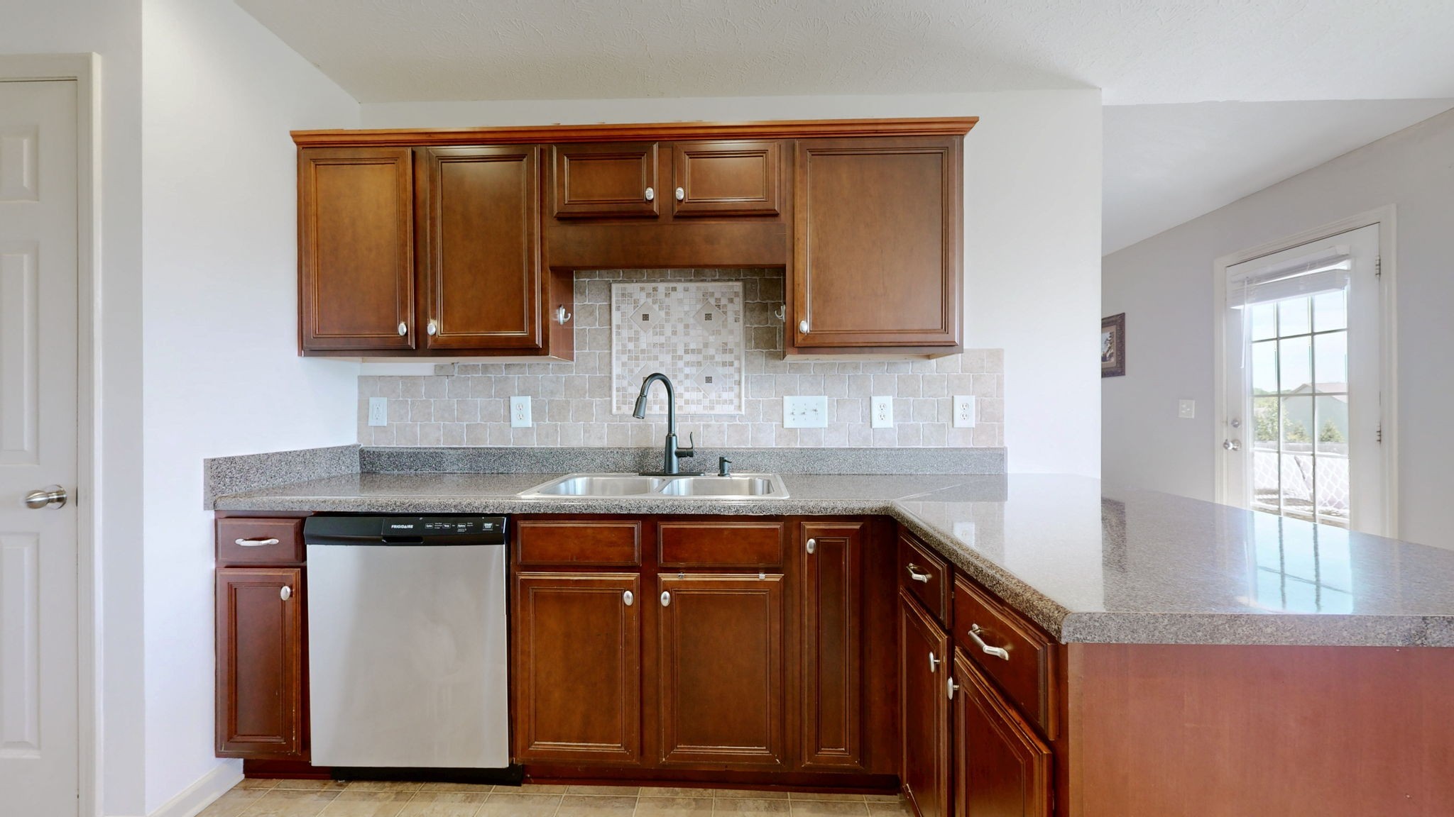 3006 Ping Ct Property Photo 7