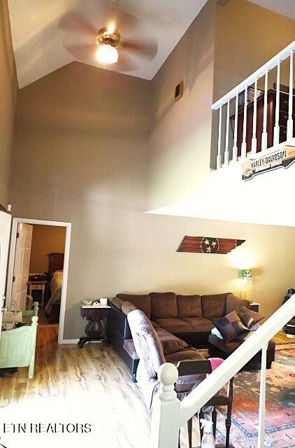 206 Heuer St Property Photo 7