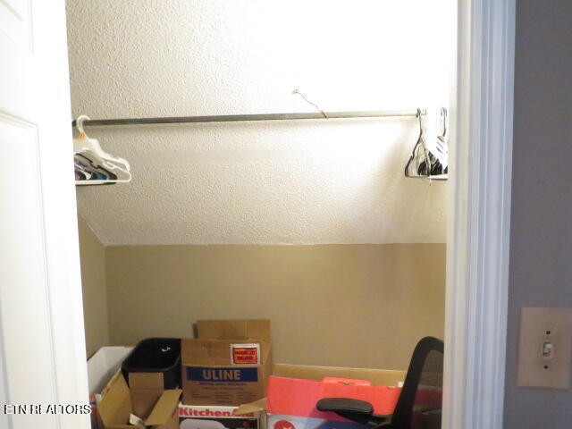 206 Heuer St Property Photo 11