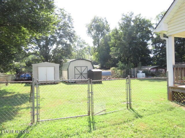 206 Heuer St Property Photo 25