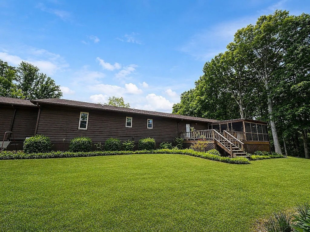 120 Smith Rd Property Photo 18