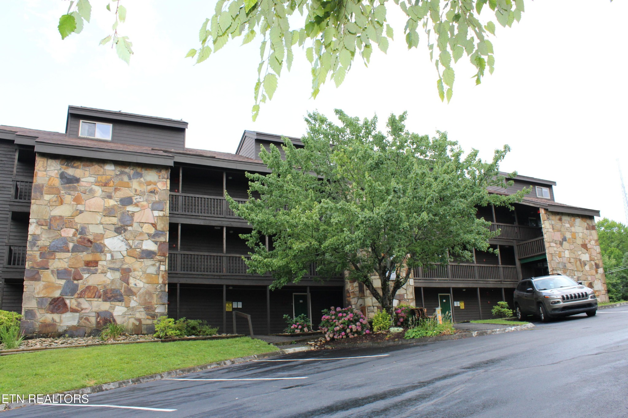 1380 Ski View Drive Property Photo 1
