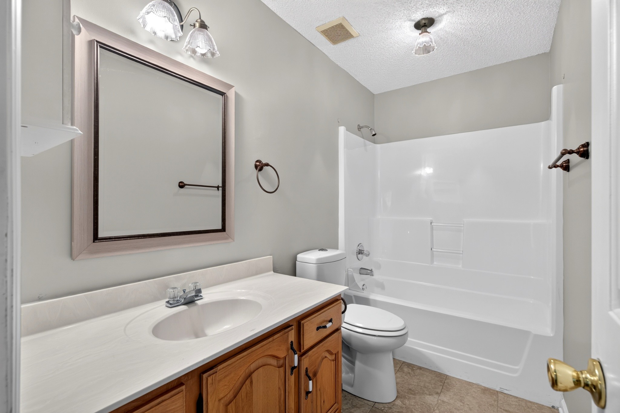 519 Winthorne Ct Property Photo 11