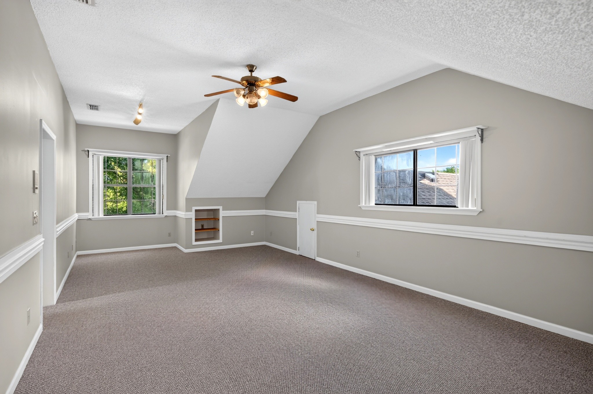 519 Winthorne Ct Property Photo 32