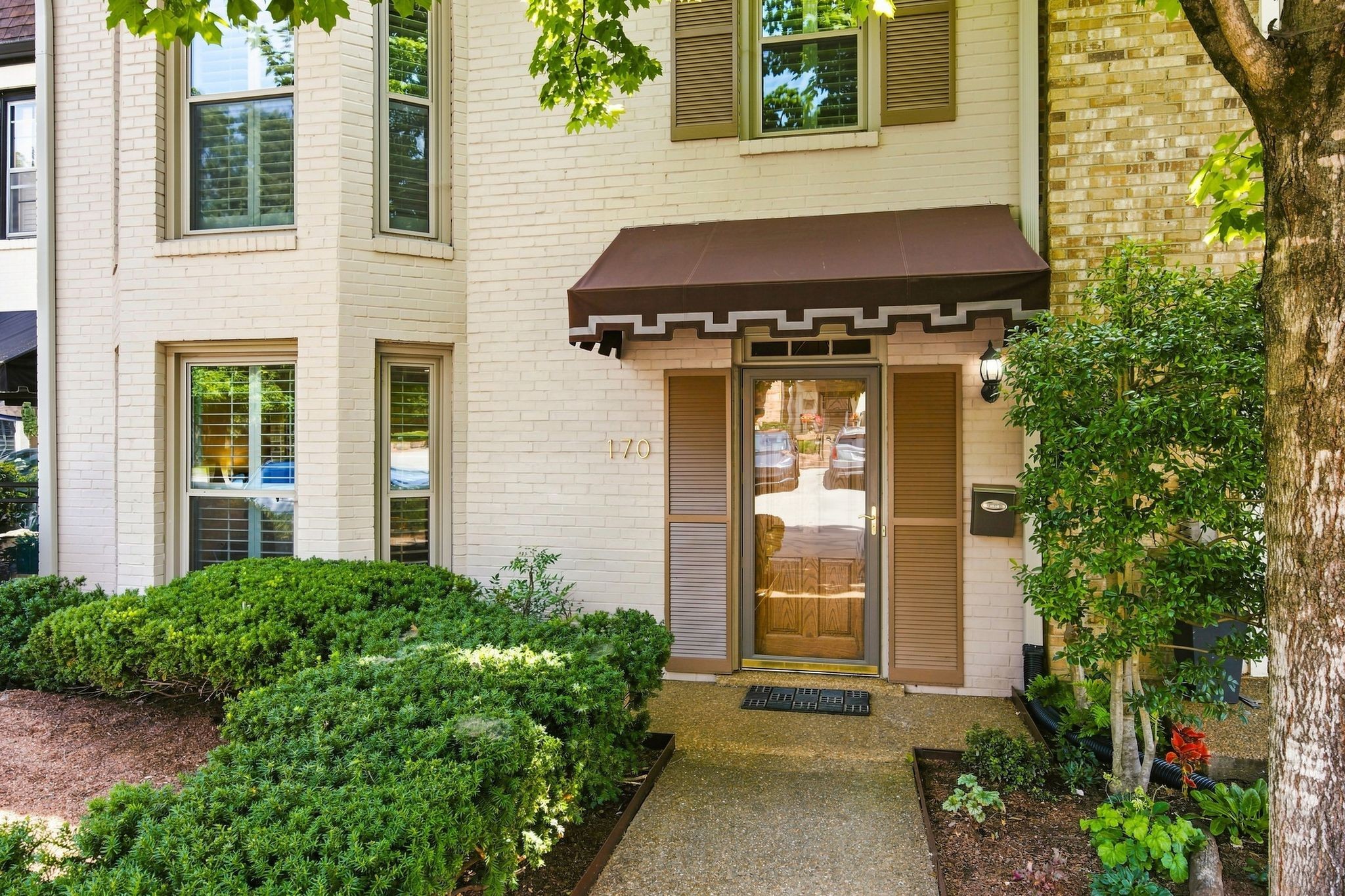 4400 Belmont Park Ter Property Photo 1