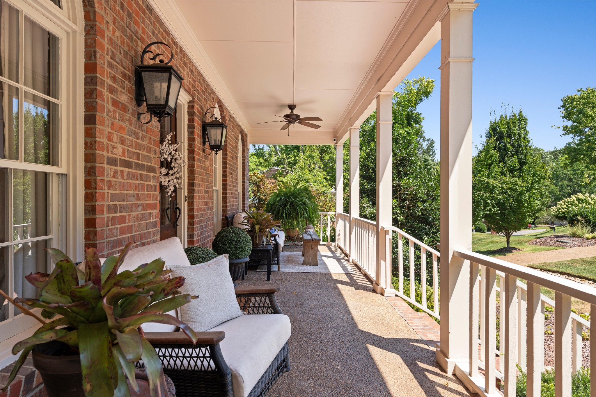 6104 Wendover Gln Property Photo 5