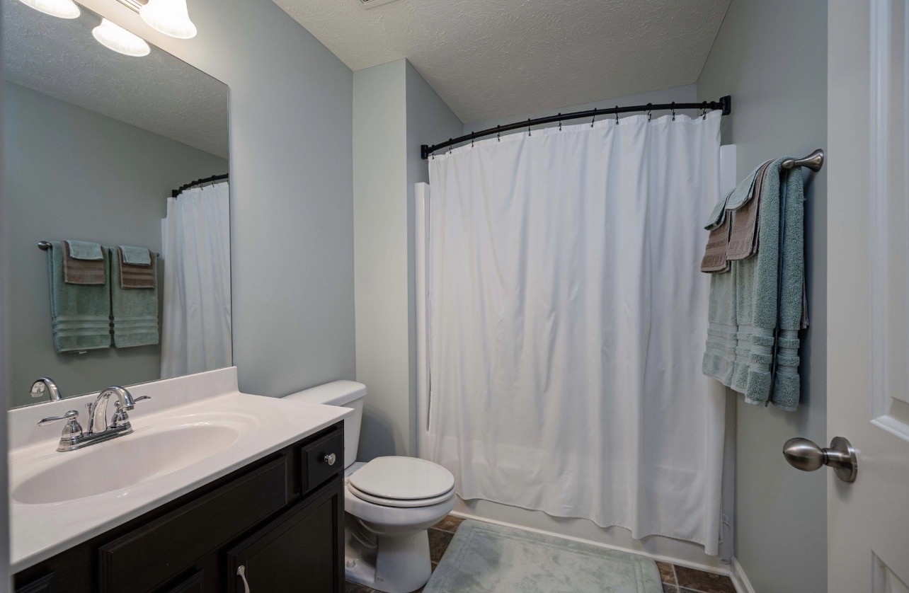 813 Silverhill Dr Property Photo 33