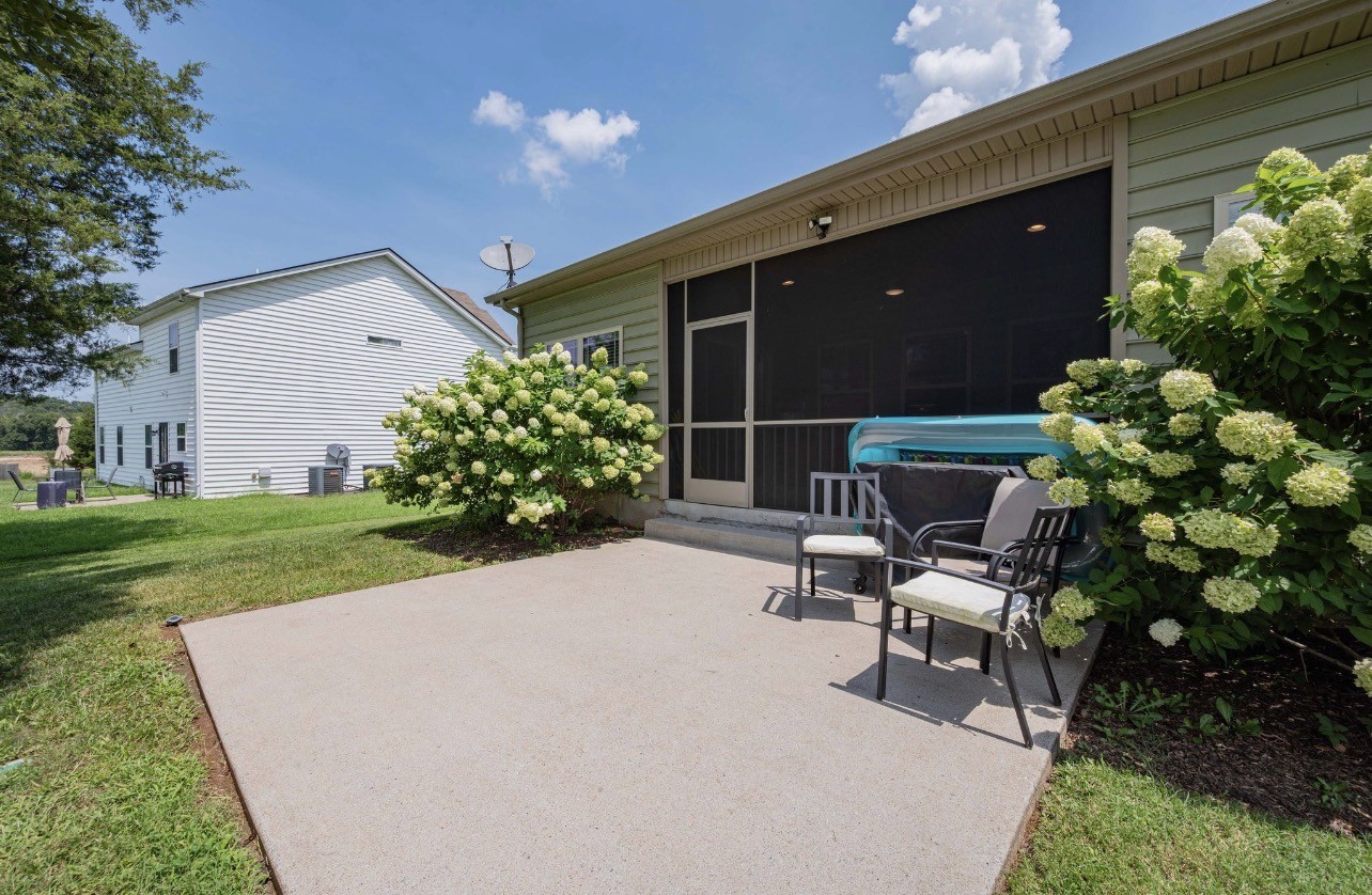 813 Silverhill Dr Property Photo 37