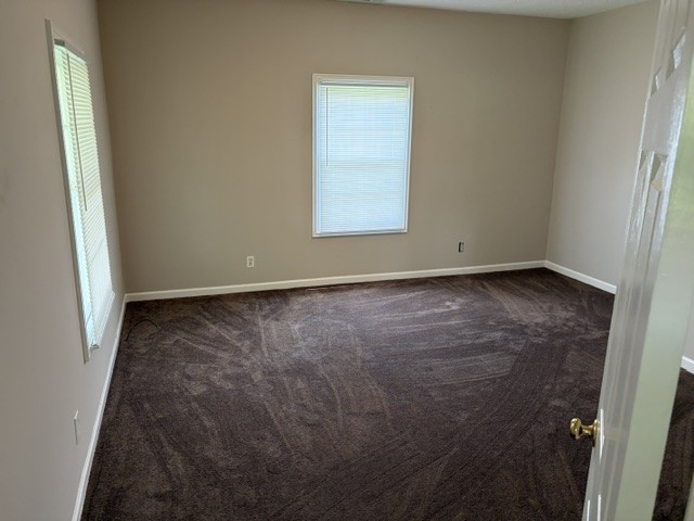 320 S Kings Hwy Property Photo 2