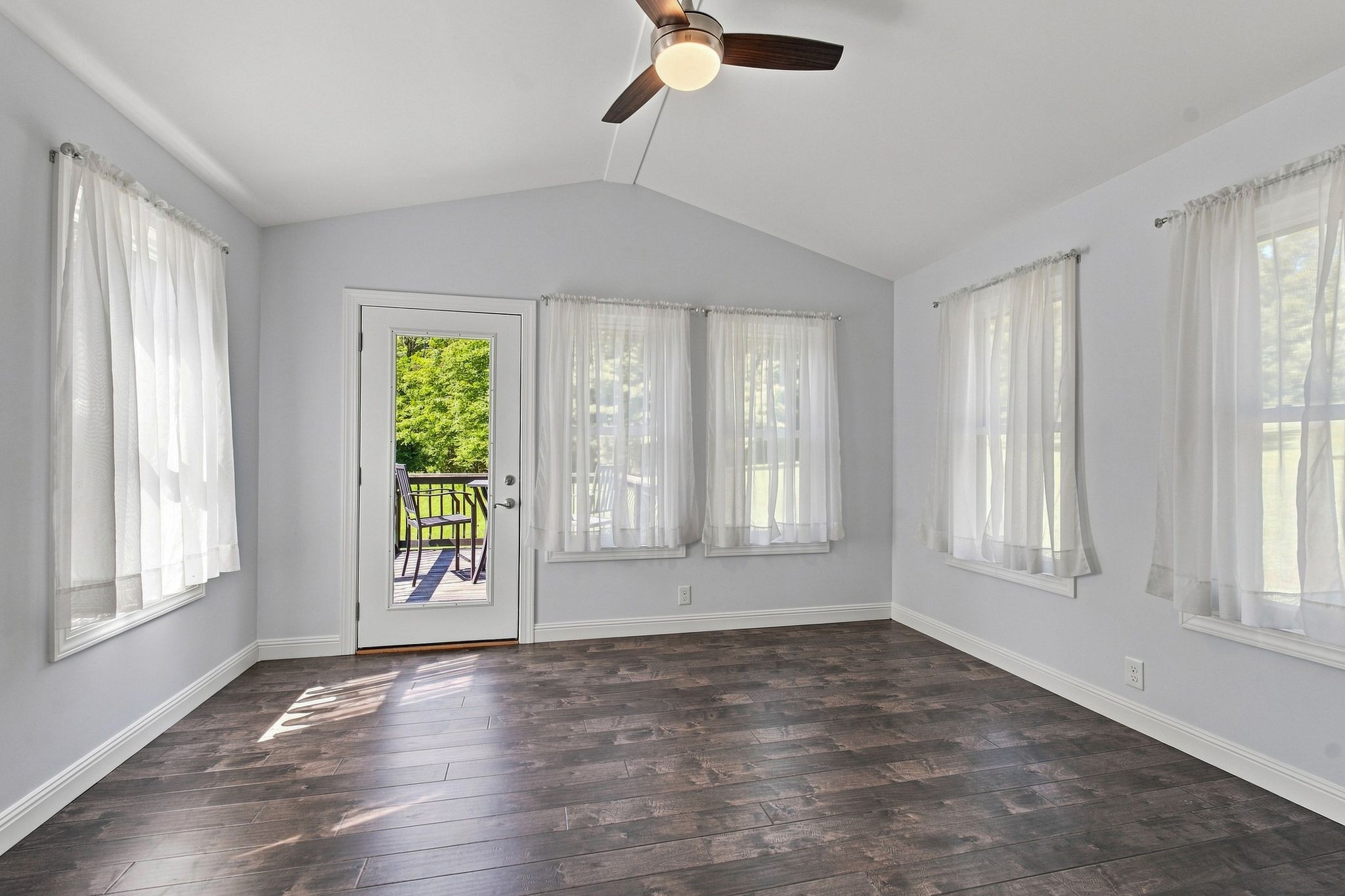 1032 Trainer Ave Property Photo 37