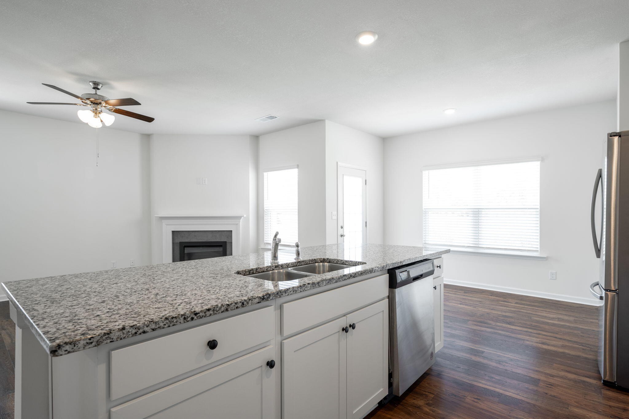 2411 Tournament Drive Property Photo 12