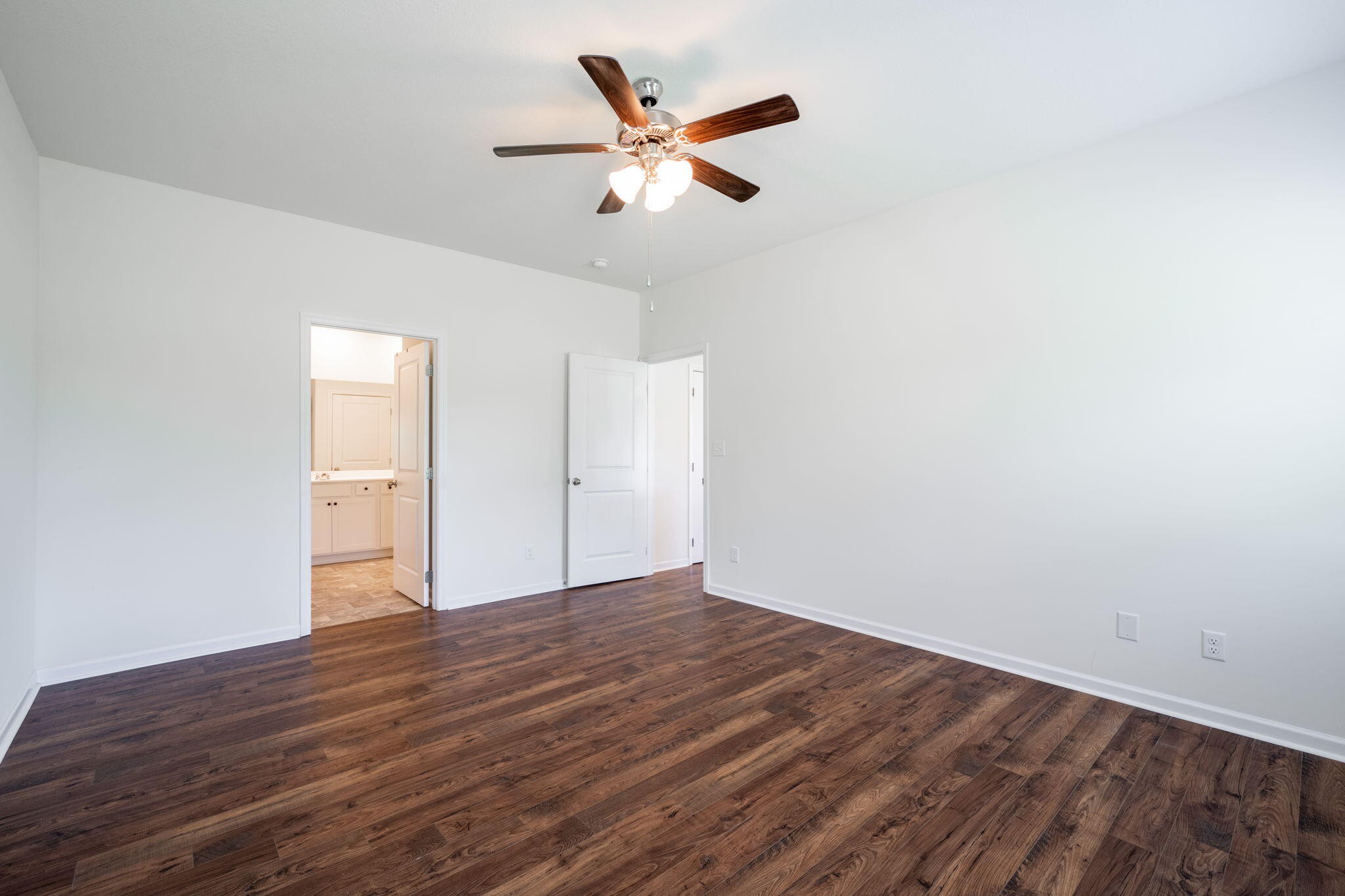 2411 Tournament Drive Property Photo 15