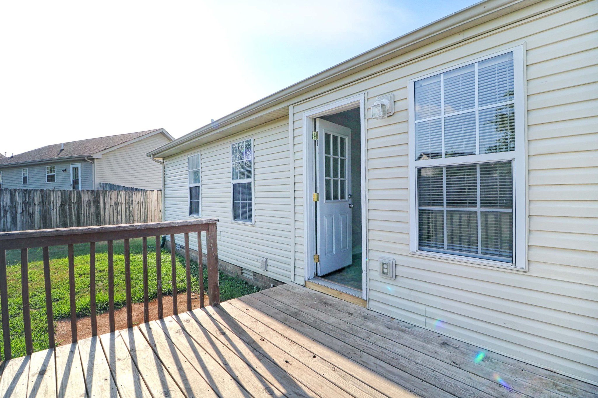 1613 Hannibal Dr Property Photo 32