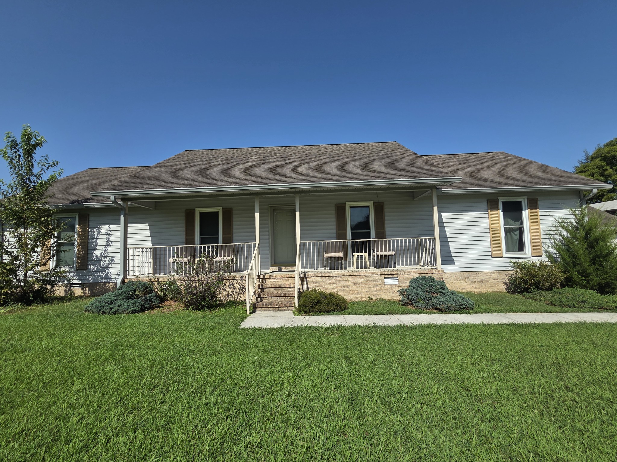 205 Virginia Dr Property Photo 1