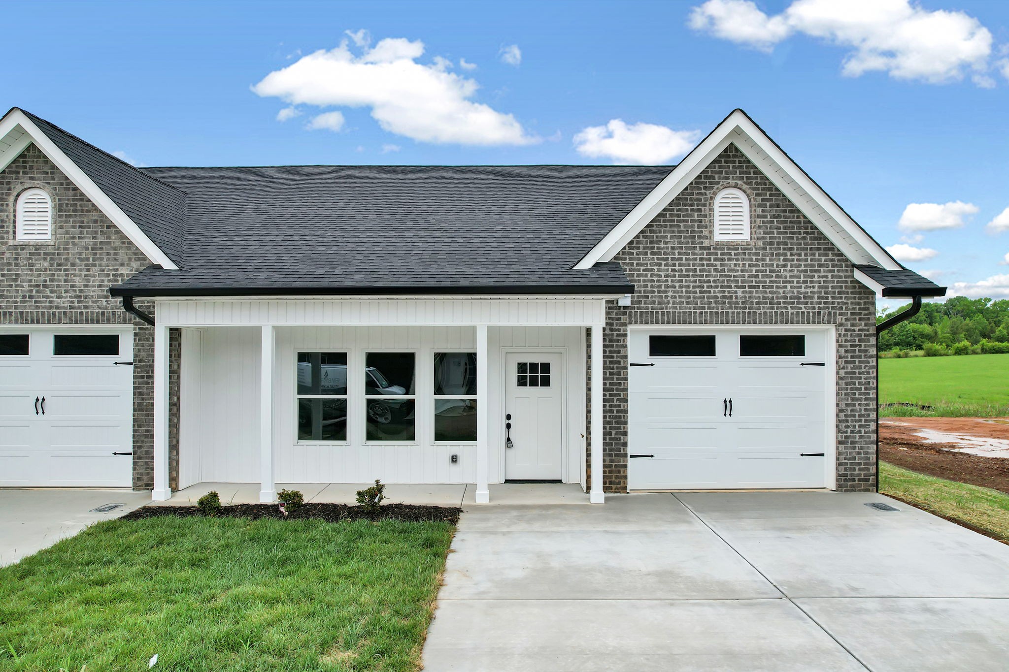 1080 Congress Parkway, N Property Photo 1