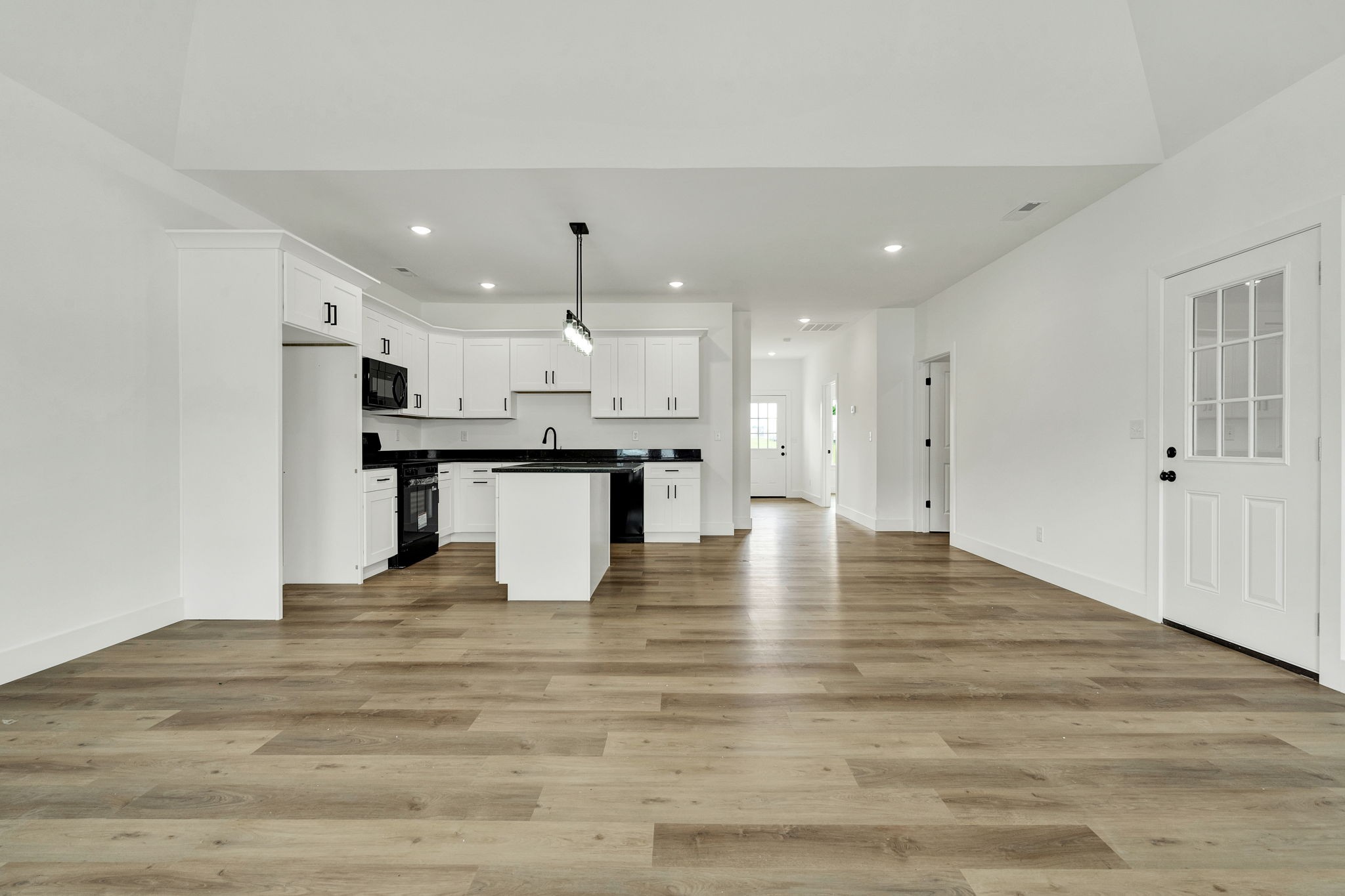 1080 Congress Parkway, N Property Photo 4