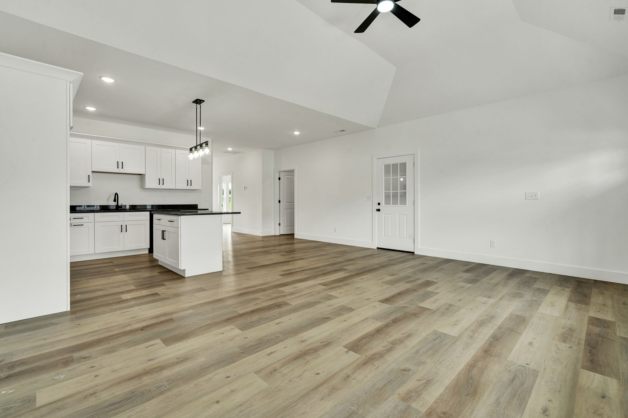 1080 Congress Parkway, N Property Photo 5