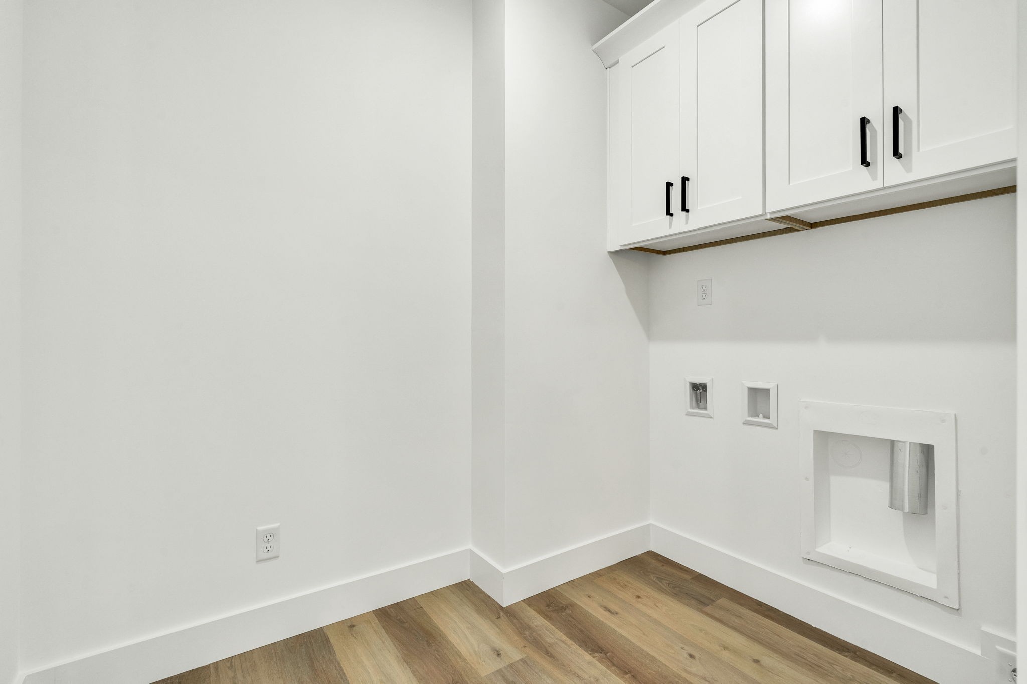 1080 Congress Parkway, N Property Photo 9