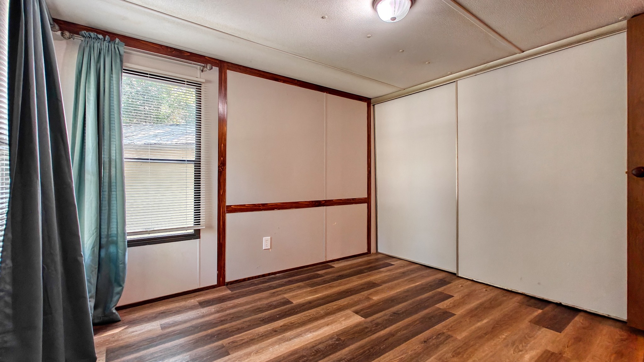 25 Jones Loop Property Photo 12
