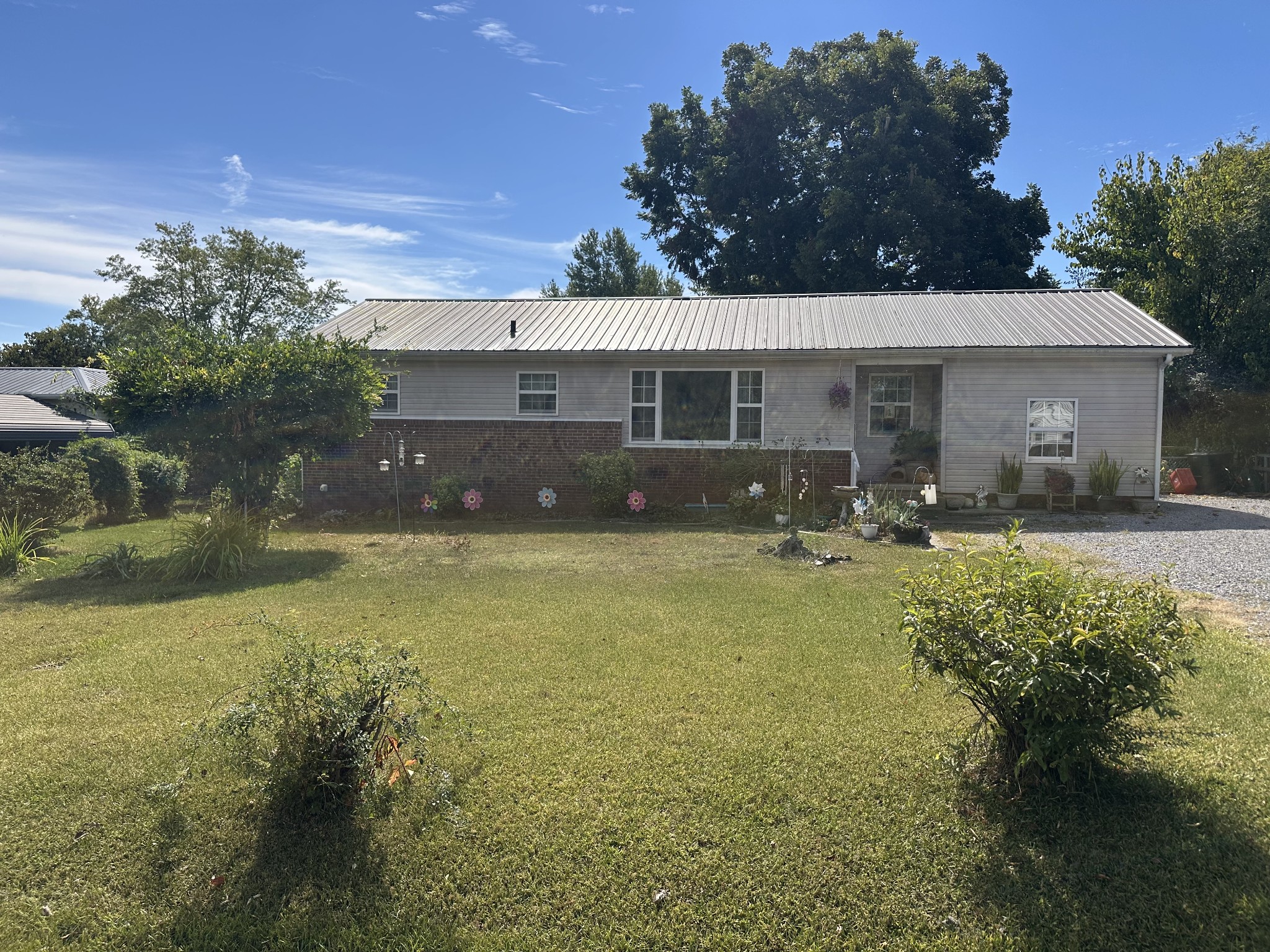 903 Hickory St, W Property Photo 1