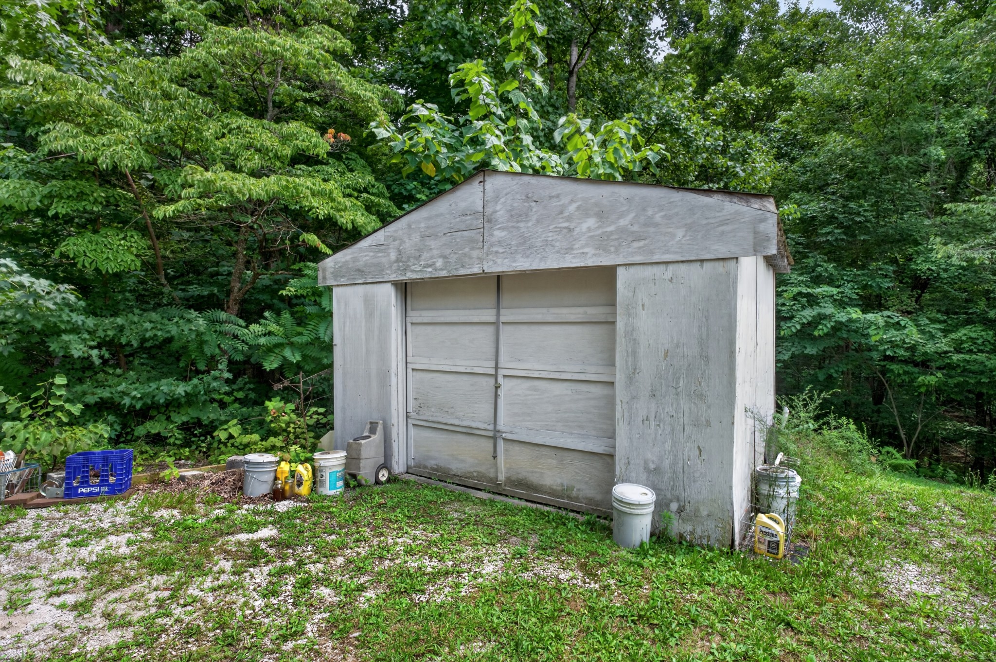 582 Spencer Dr Property Photo 40
