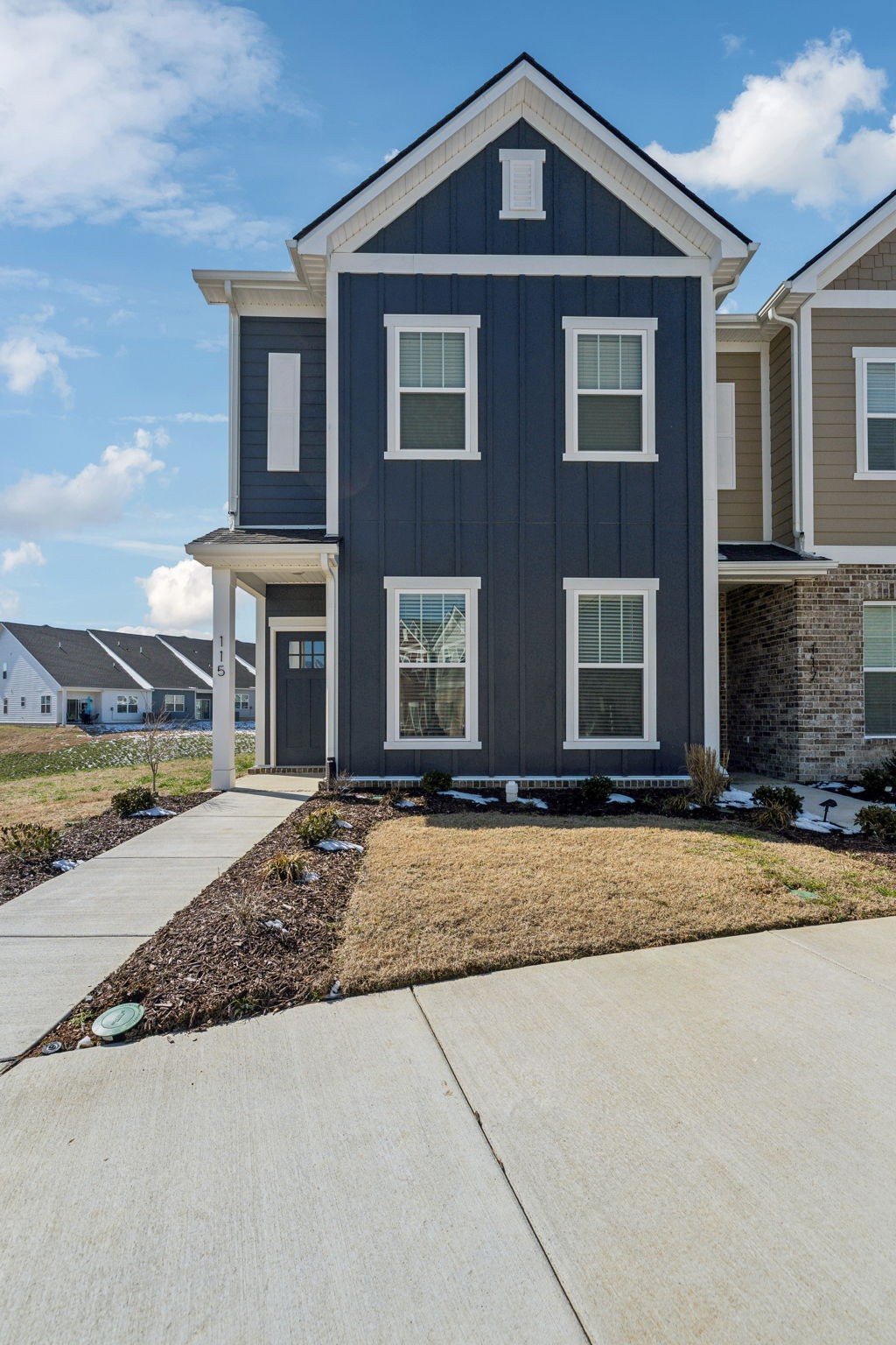 104 Floyd Jct Property Photo 4