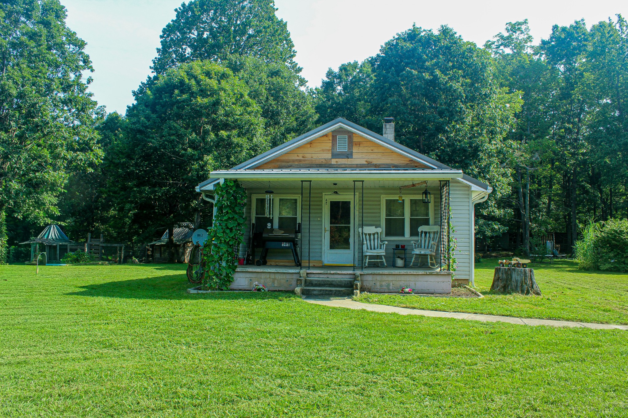 42 Dripping Springs Ct Property Photo 1