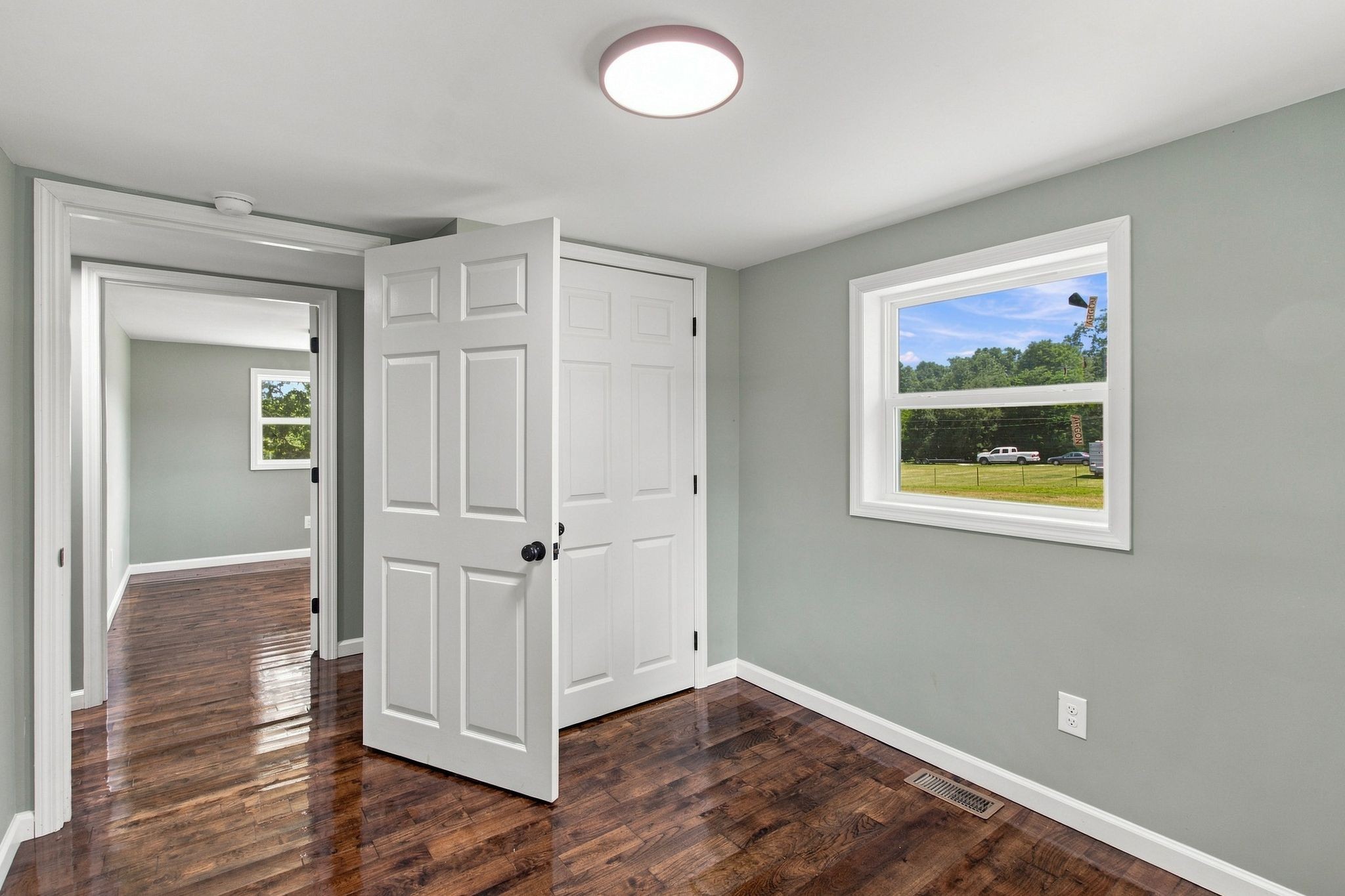 1391 S 20th Ave Property Photo 34