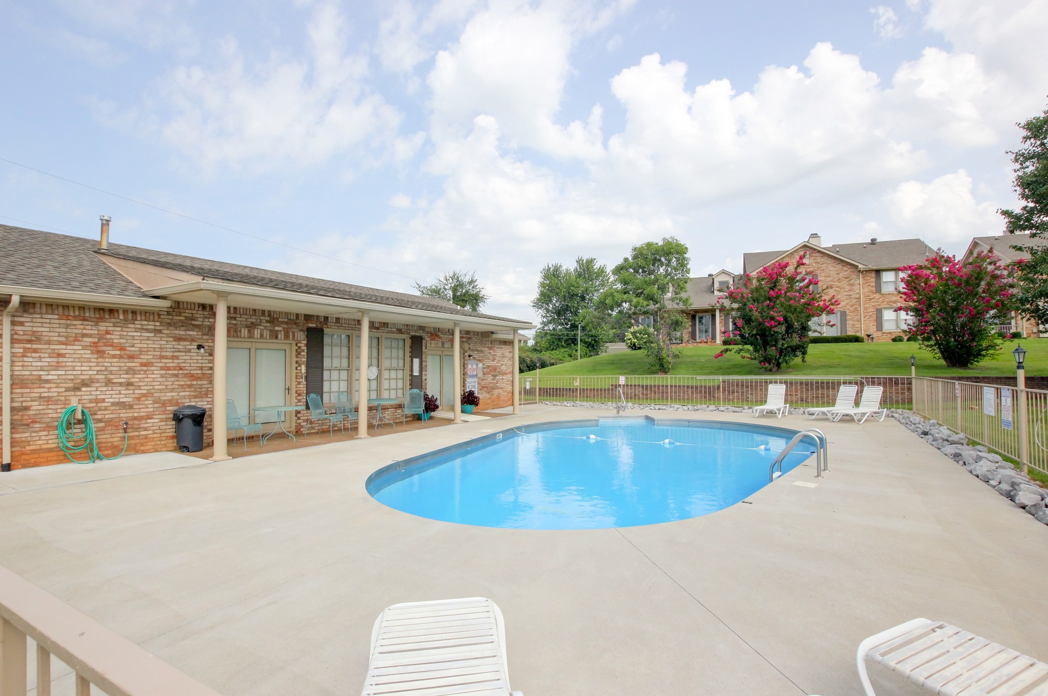 1818 Memorial Dr Property Photo 49