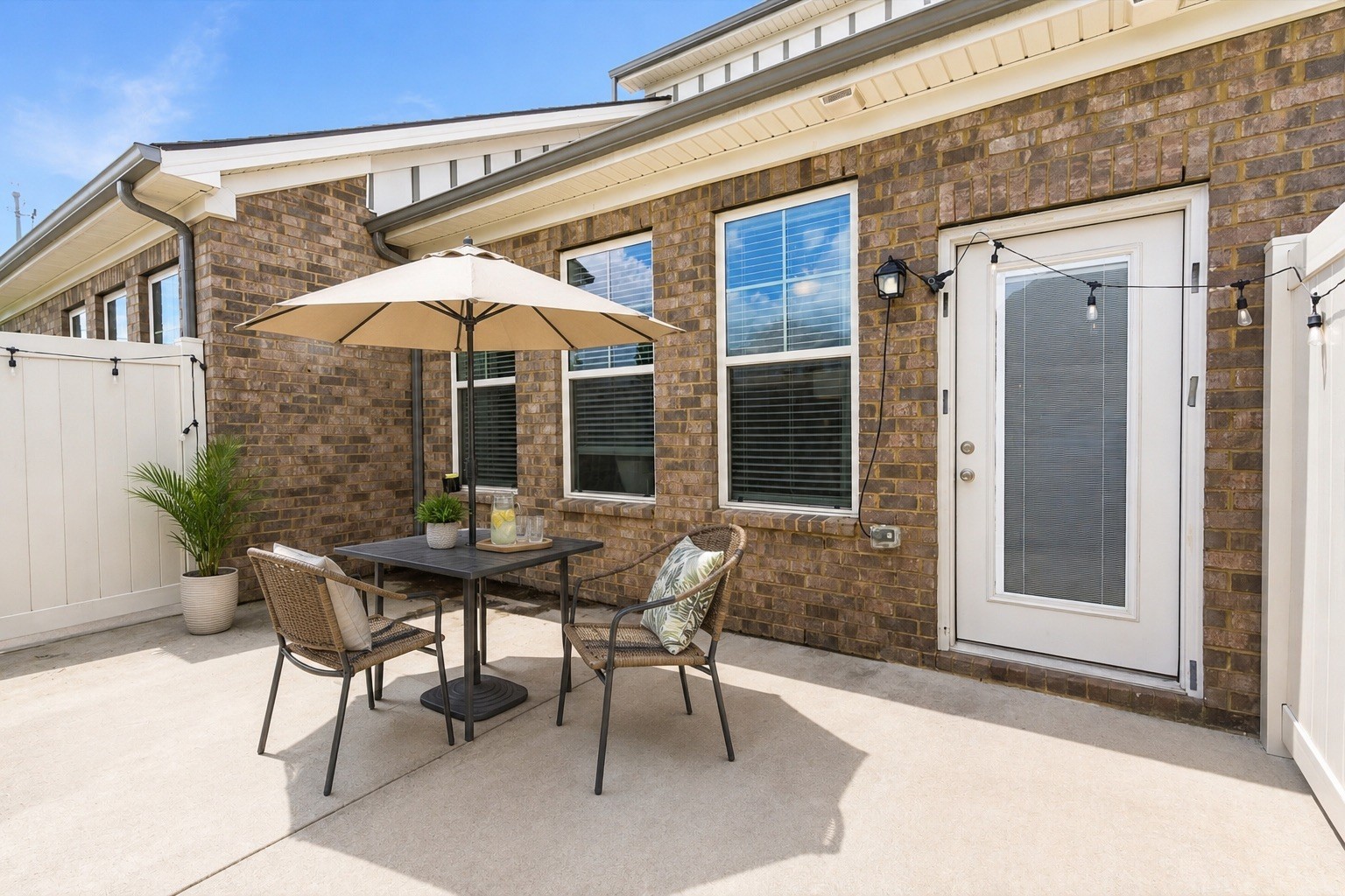 2108 Halfmoon Way Property Photo 3