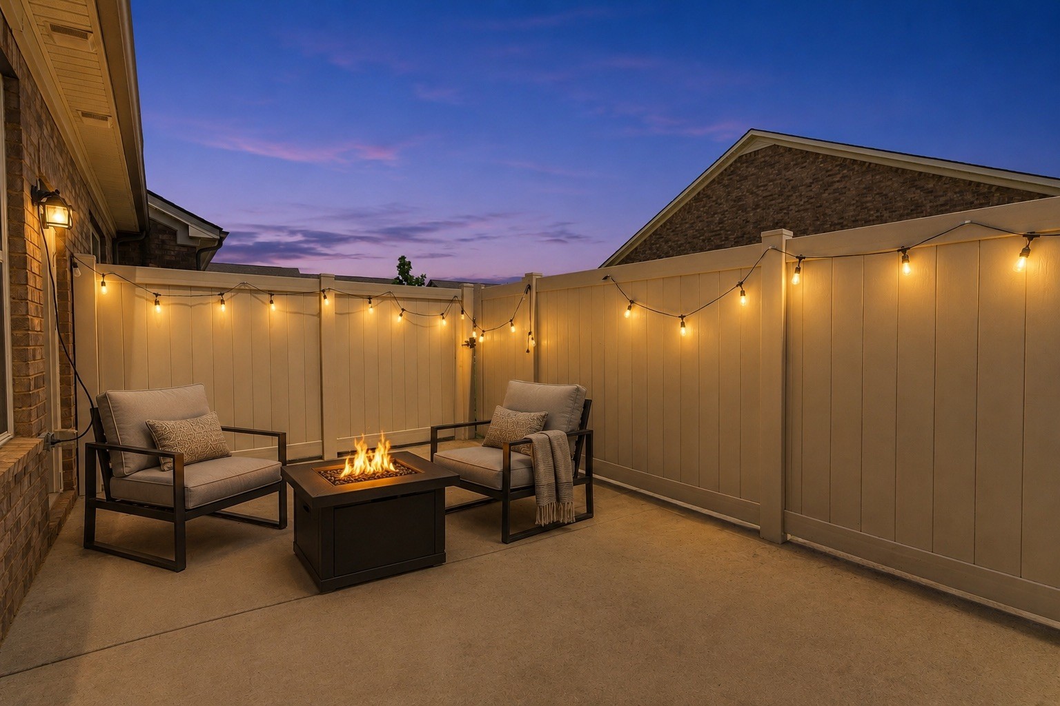 2108 Halfmoon Way Property Photo 4