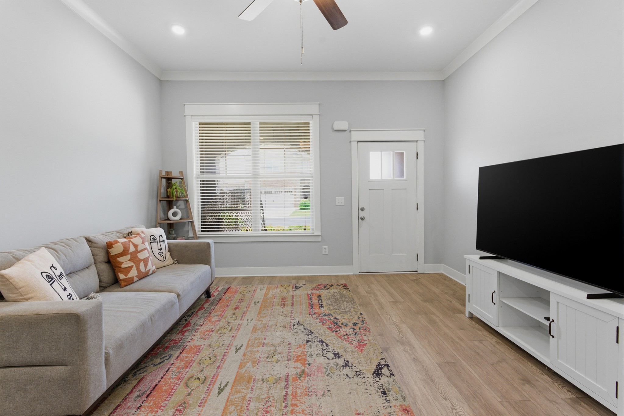 2108 Halfmoon Way Property Photo 6