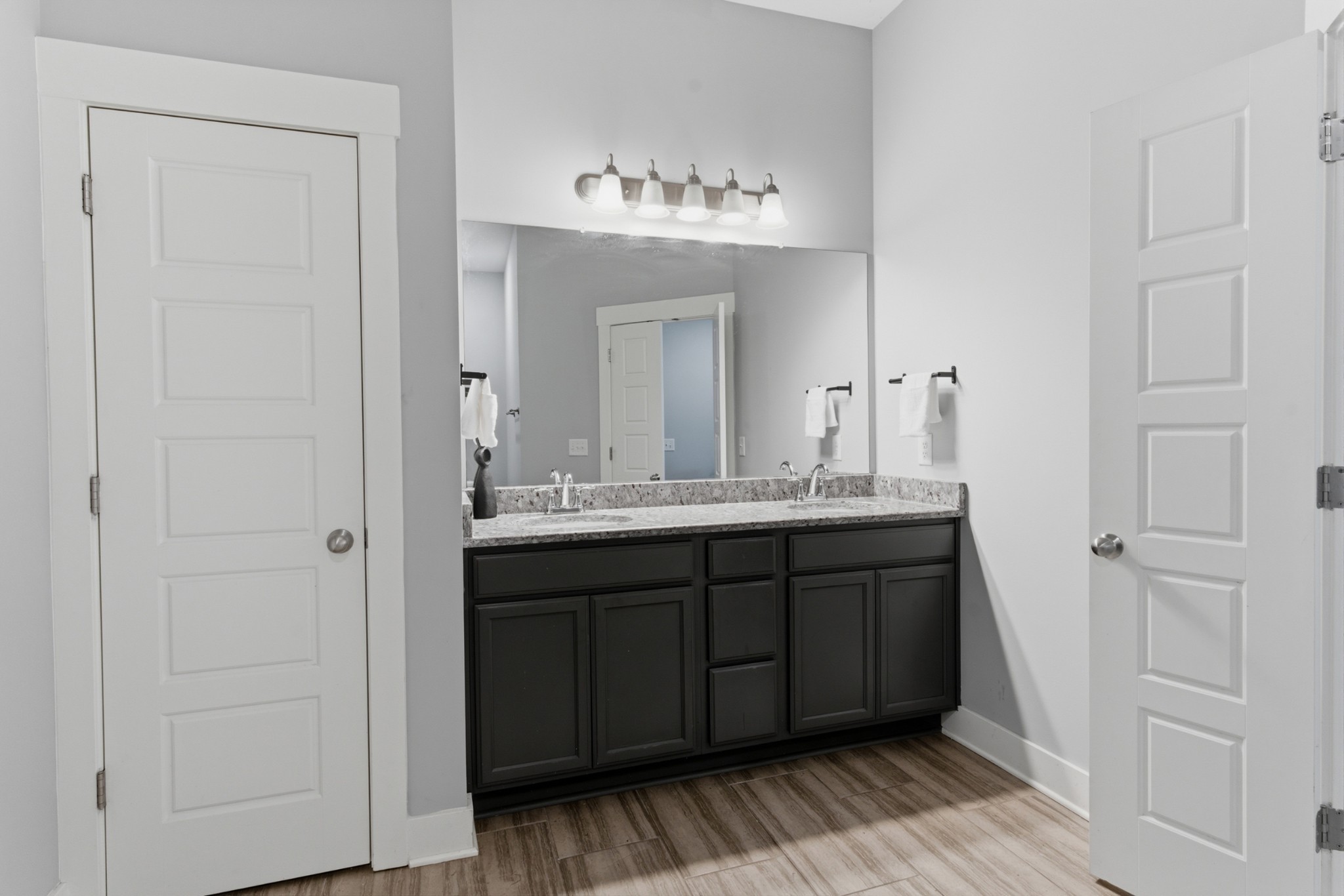 2108 Halfmoon Way Property Photo 20