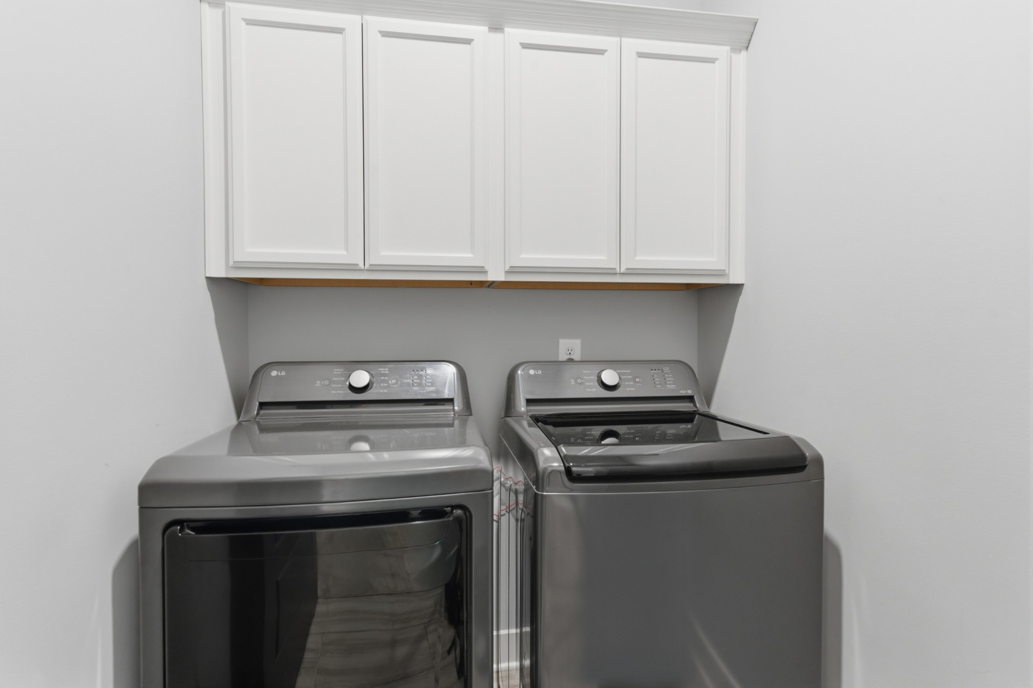 2108 Halfmoon Way Property Photo 24
