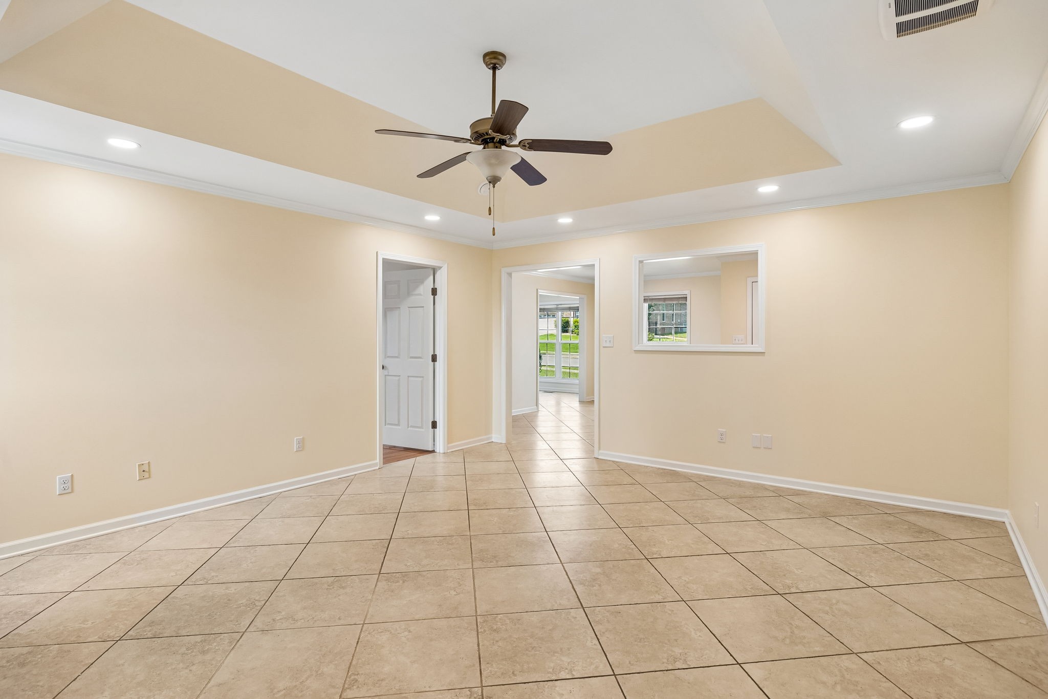 133 Beacon St Property Photo 15